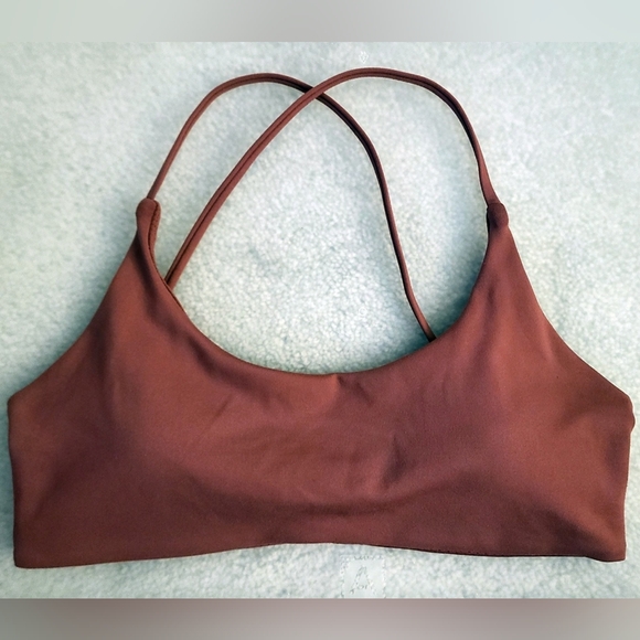 CSB Crop Shop Boutique Lexi Crop Top Sports Bra in Passion - Picture 3 of 4